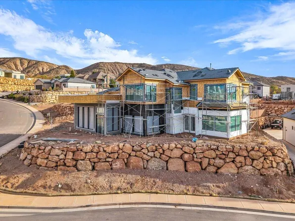 1226 E Pony Trail Way, Washington, UT 84780