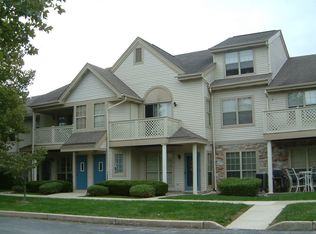 204 Foxmeadow Dr BUILDING 2, Royersford, PA 19468