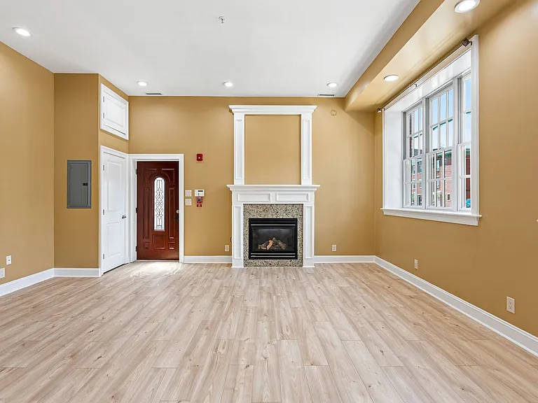 2355 E York St #A — Photo 11