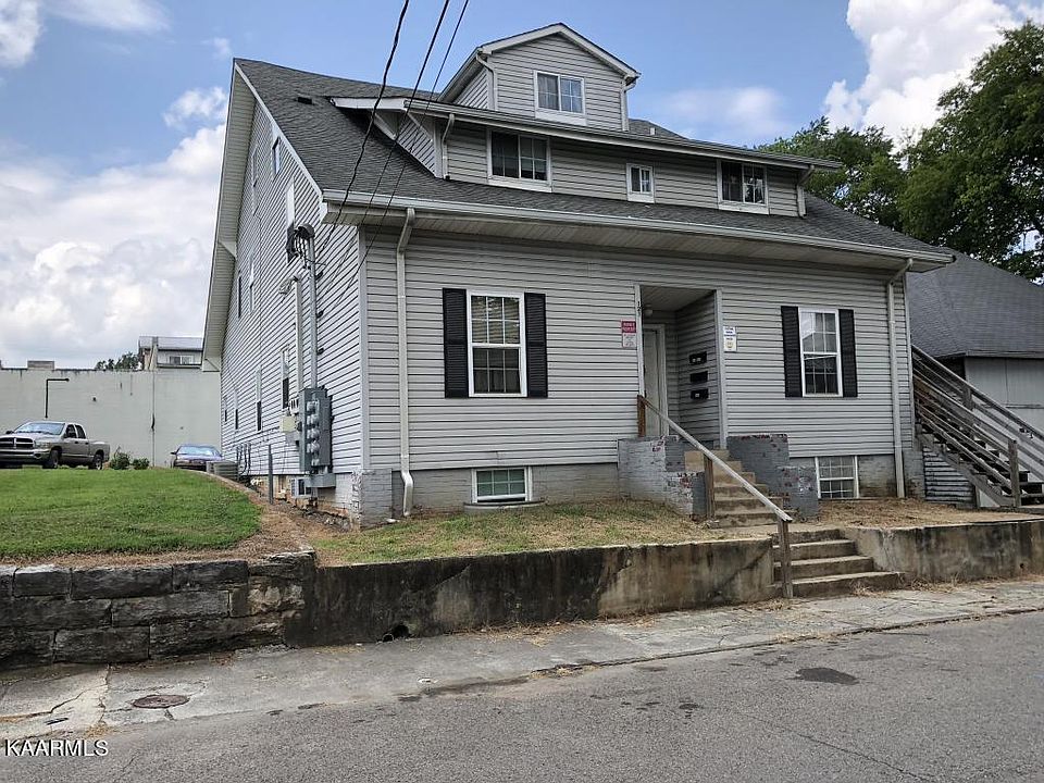 2nd image of 121 Pruett Pl