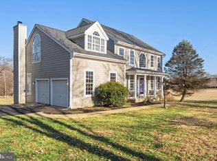 16072 Jonella Farm Dr, Purcellville, VA 20132
