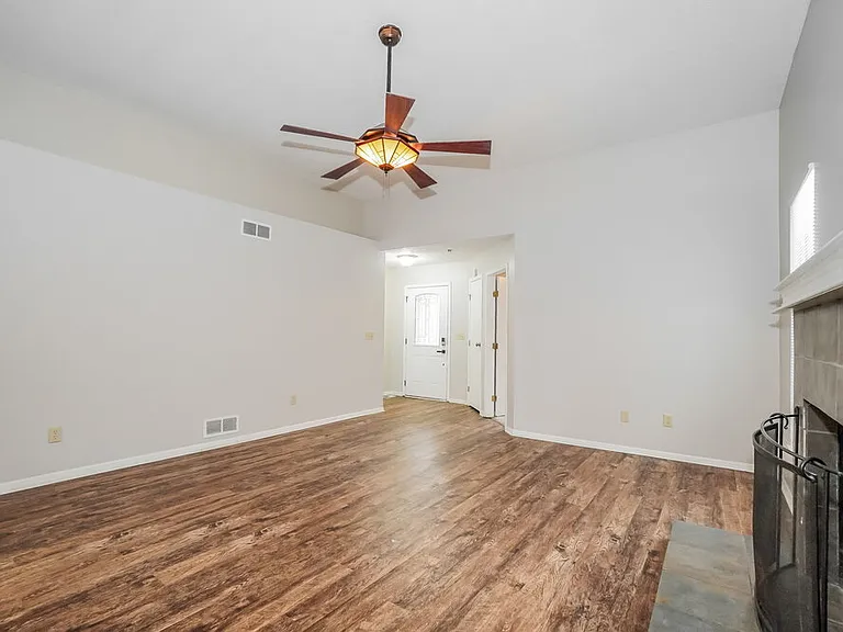 1270 Pinnacle Dr — Photo 6