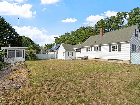 3rd image of 82 Russell St