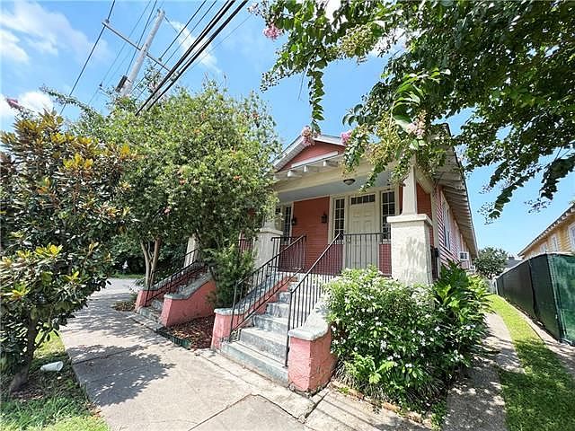 1st image of 8637 S Claiborne Ave