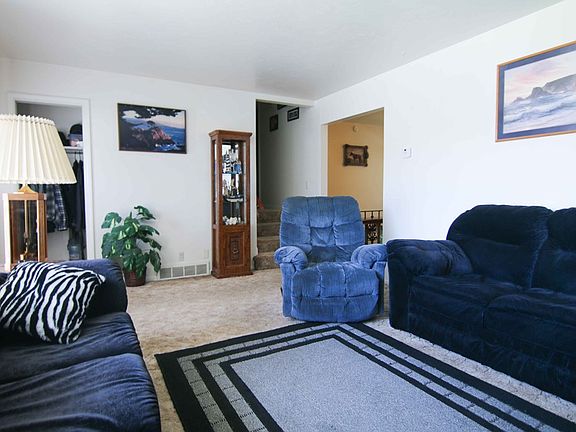 3rd image of 1060 S Woodruff Ave