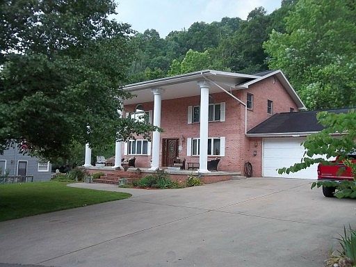 2nd image of 288 Sunshine Ln
