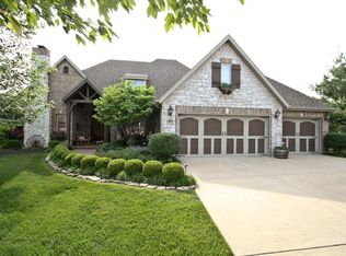 6163 S Riverbend Rd, Springfield, MO 65810