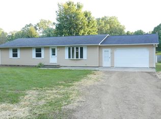 987 Miller Rd, Plainwell, MI 49080