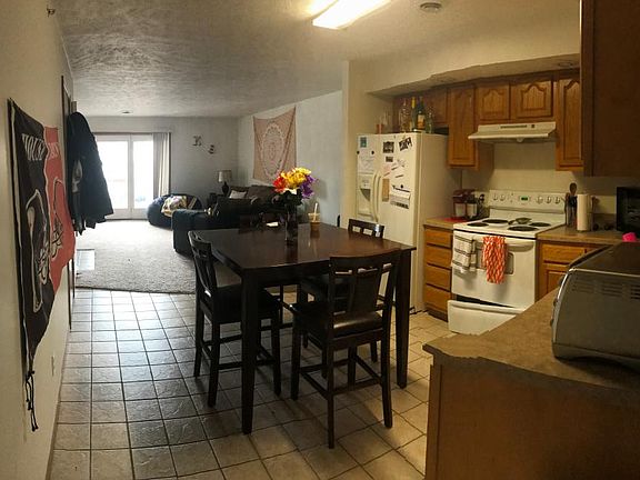 3rd image of 2517 Chateau Royale Ct