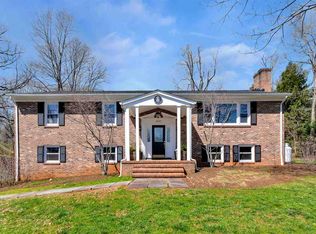 2421 Huntington Rd, Charlottesville, VA 22901