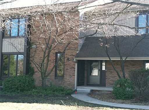 1st image of 1235 Chartwell Carriage Way E