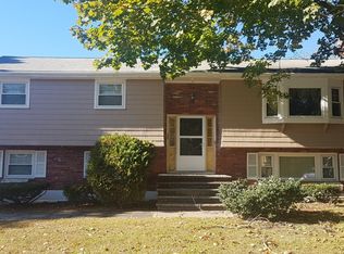 33 Washington Ave, Burlington, MA 01803