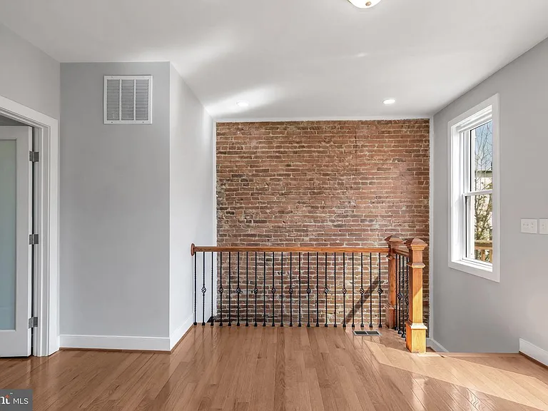 1310 Riggs St NW — Photo 35