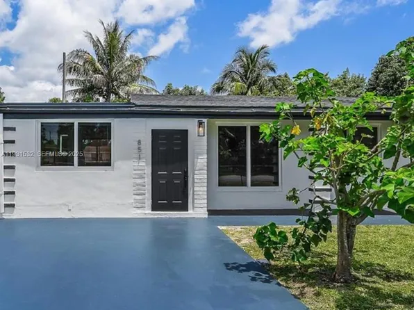 851 NW 146th St, Miami, FL 33168