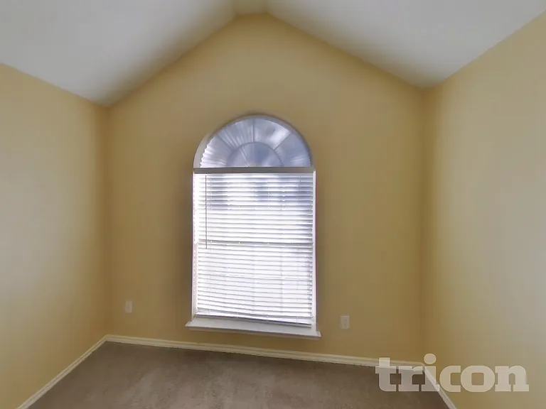 2616 Spring Rain Dr — Photo 12