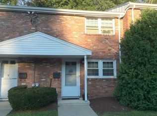 15 Regency Dr, Holliston, MA 01746