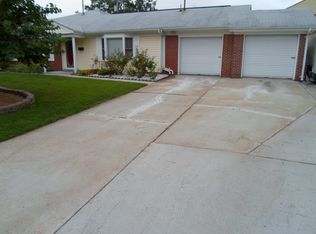 4513 N Hessian Rd, Virginia Beach, VA 23462