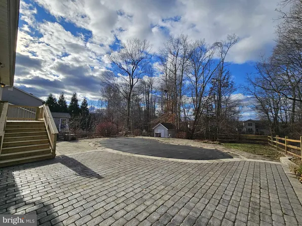102 Milhollan Dr, Elkton, MD 21921
