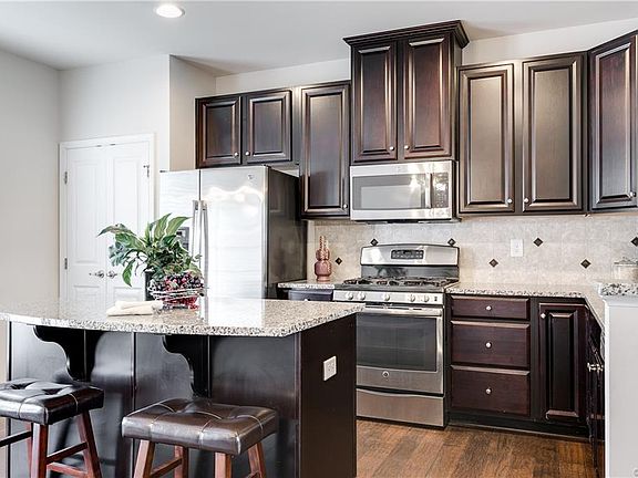 5th image of 11332 Sadler Walk Ln