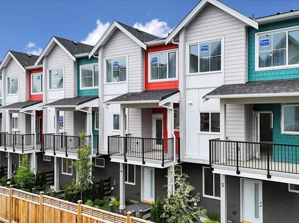 10392 240a St #5, Maple Ridge, BC V2W 2B1