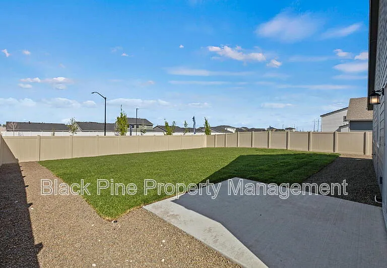 15307 Cloud Crest Ave — Photo 36