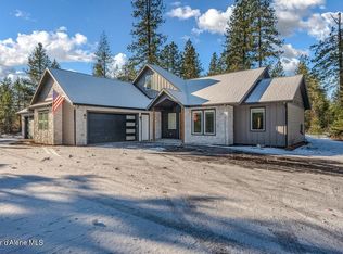 17011 N Wilkinson Rd, Rathdrum, ID 83858
