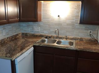 11202 Liana Ln, Saint Ann, MO 63074
