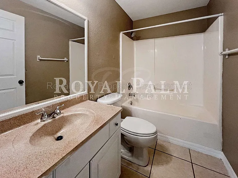 5231 27th St SW — Photo 14