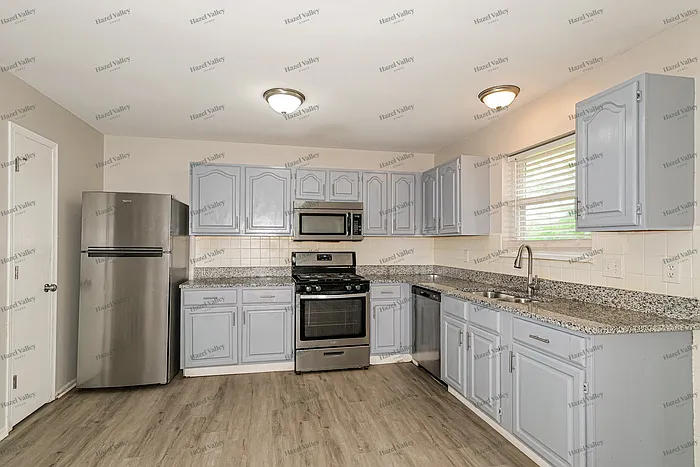 734 Bull Valley Dr — Photo 7