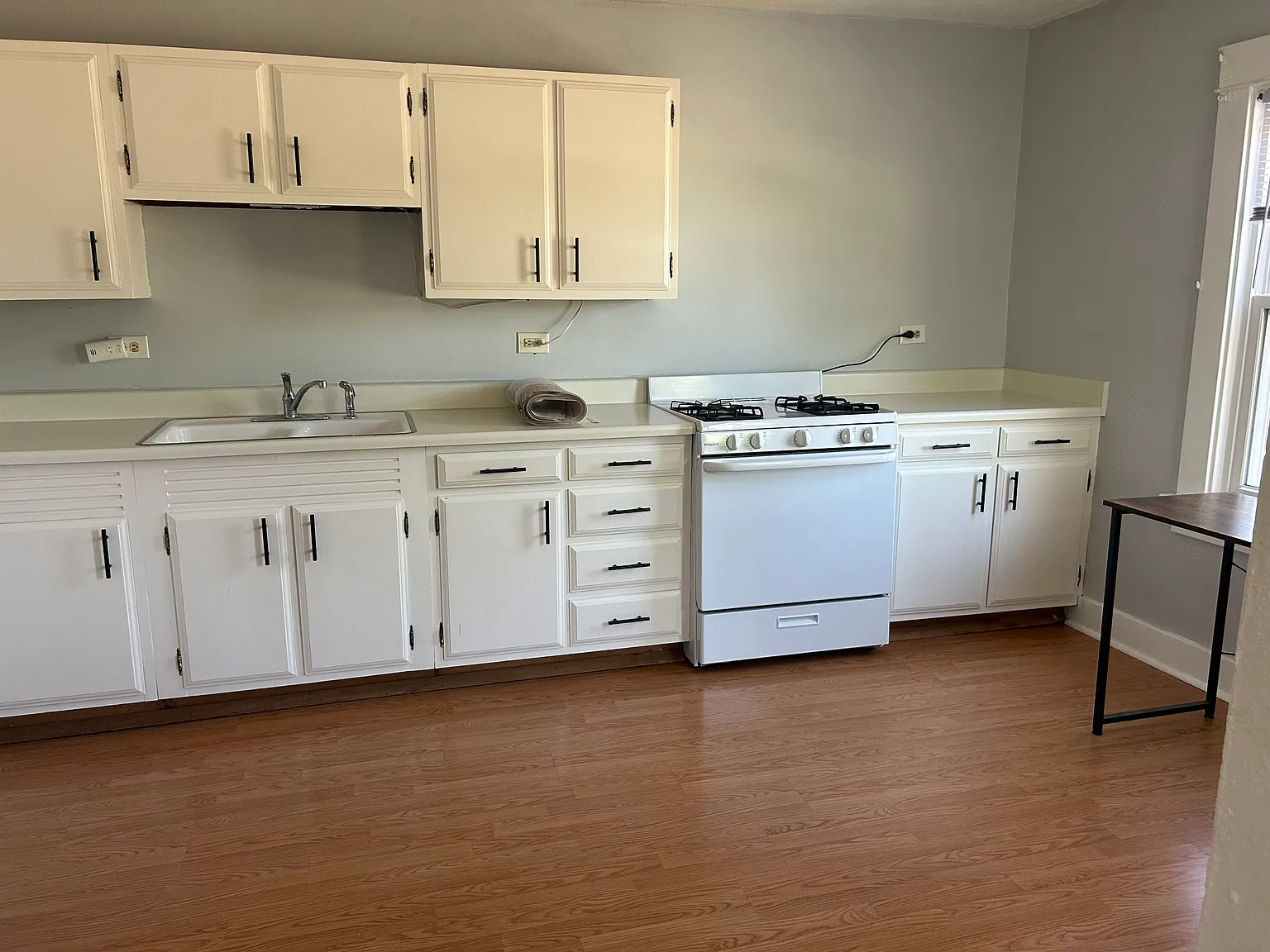 1 bed, 750 sqft, $900 — Photo 2