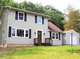 1143 Elton Dr, Endicott, NY 13760