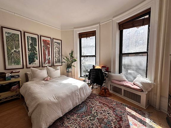 3rd image of 309 W 84th St APT 7
