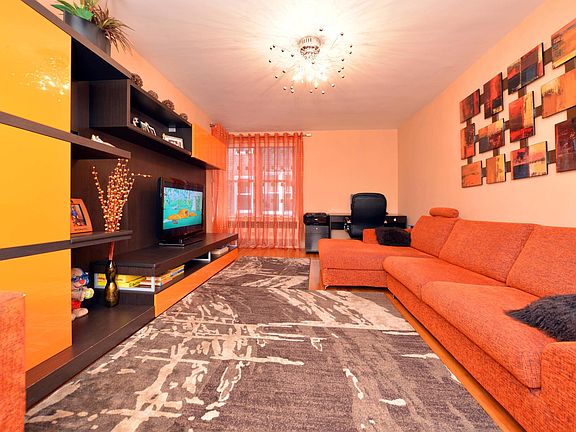 3rd image of 3178 Nostrand Ave #9302