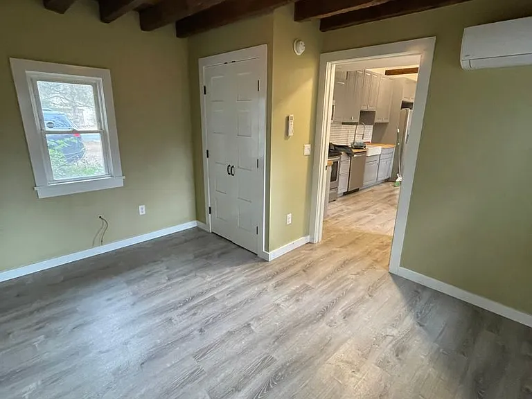 82 Fair St — Photo 7