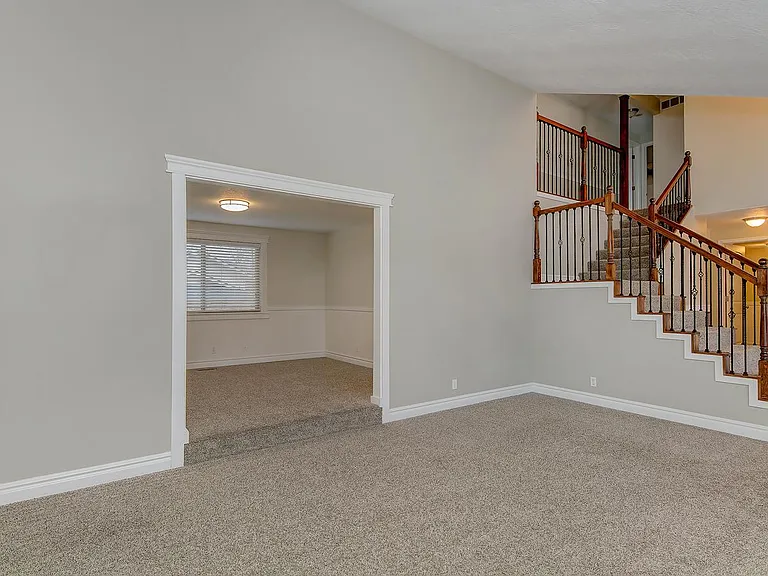 1025 N Eagle Hills Way — Photo 9