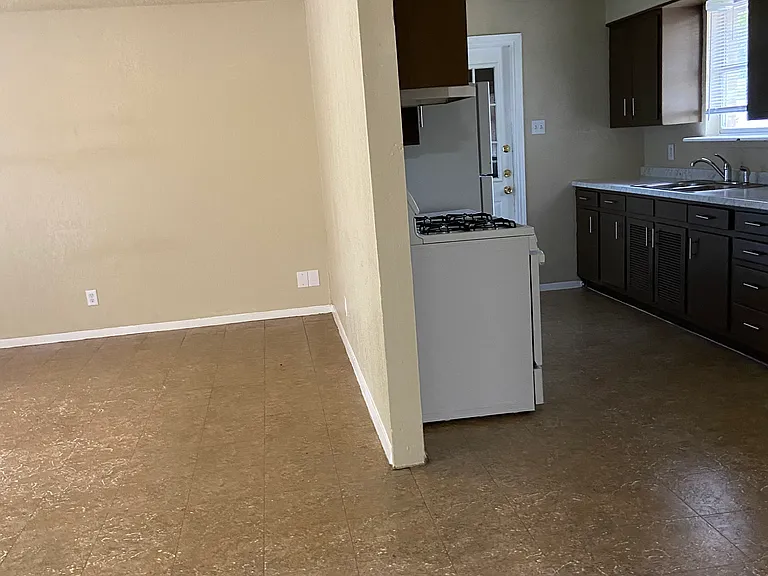 7727 Gallop Dr — Photo 19