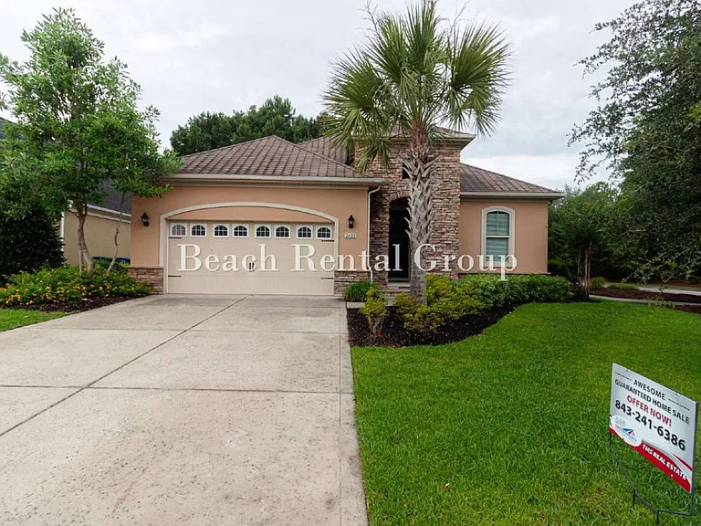 2402 Via Palma Dr N — Photo 1