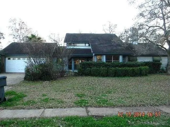 448 Mayfair Dr, Bossier City, LA 71111