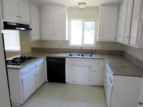 3rd image of 5605 N F St