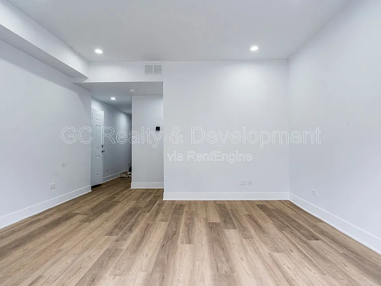 3744 N Wilton Ave #1N — Photo 4