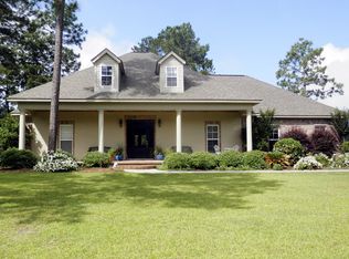 725 Eastabuchie Rd, Petal, MS 39465