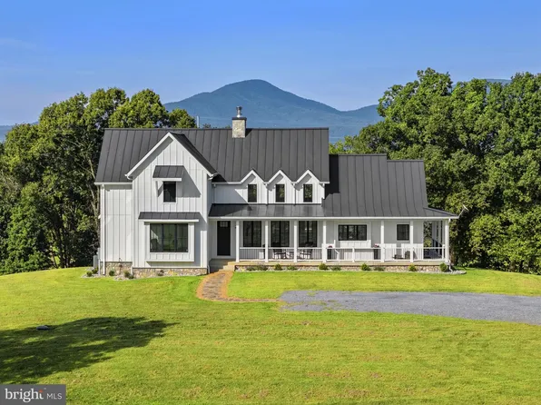 1897 N Poes Rd, Flint Hill, VA 22627