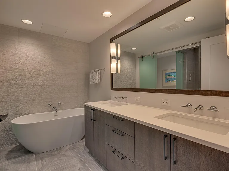 17 Beach Club Dr #203 — Photo 5