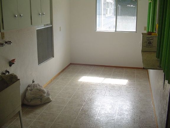 mud room/laundry room