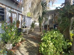 161 Smith Ln, Satsuma, FL 32189