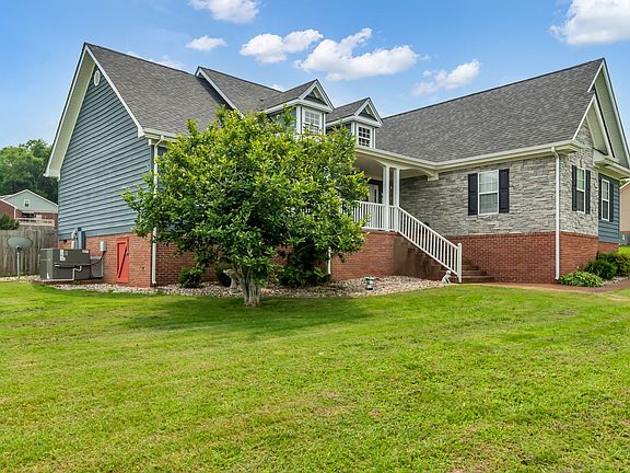 2nd image of 1305 Standing Stone Cir