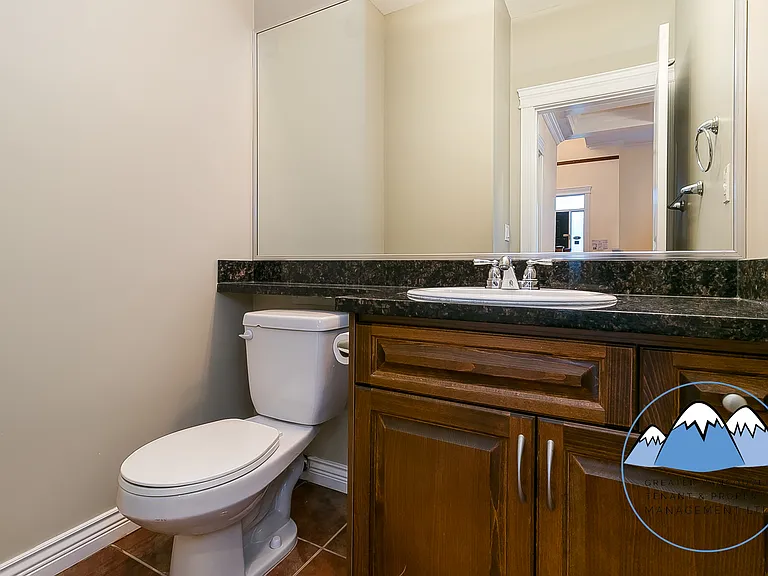 901 Cliff Ave — Photo 29