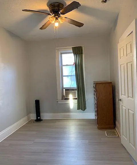 706 Glenwood Ave — Photo 4