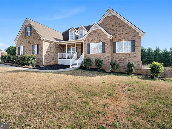 3rd image of 184 Ridge Xing