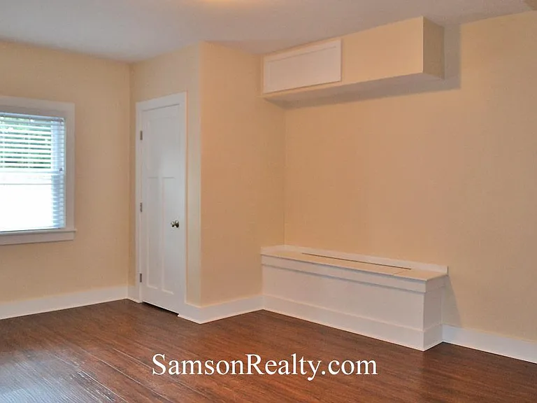 495 Oaklawn Ave — Photo 9